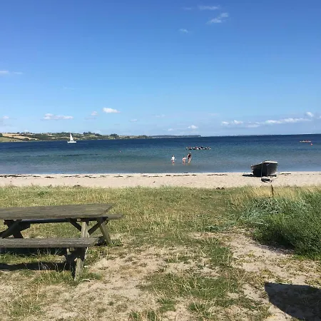 Сasa de vacaciones Two-bedroom For 6 In Vemmingbund Broager